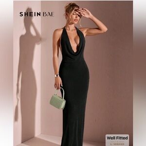 Women’s Deep Scoop Neck Maxi Dress
